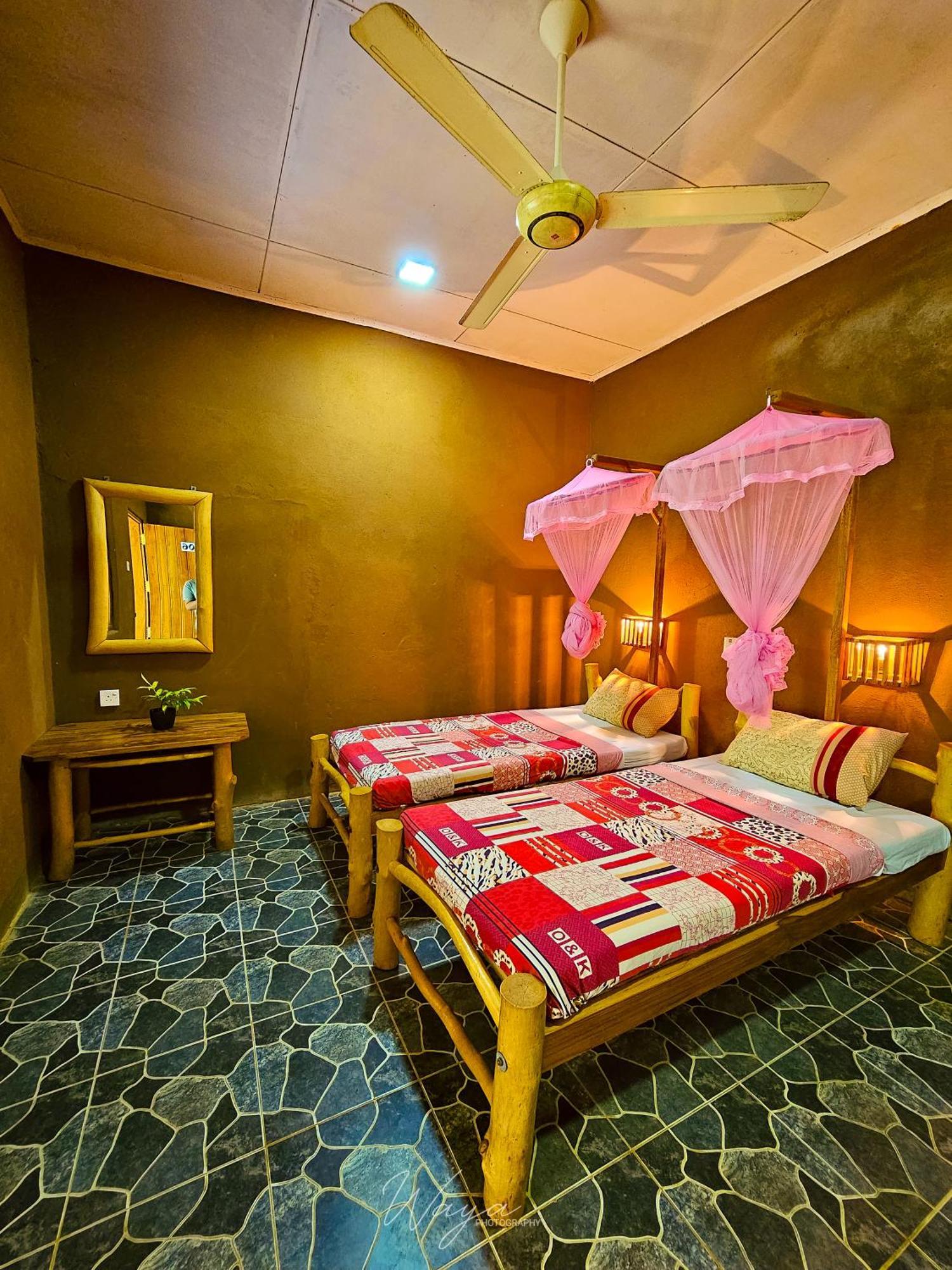 Elephant Paradise Safari Bungalow อุดาวาลาเว ภายนอก รูปภาพ