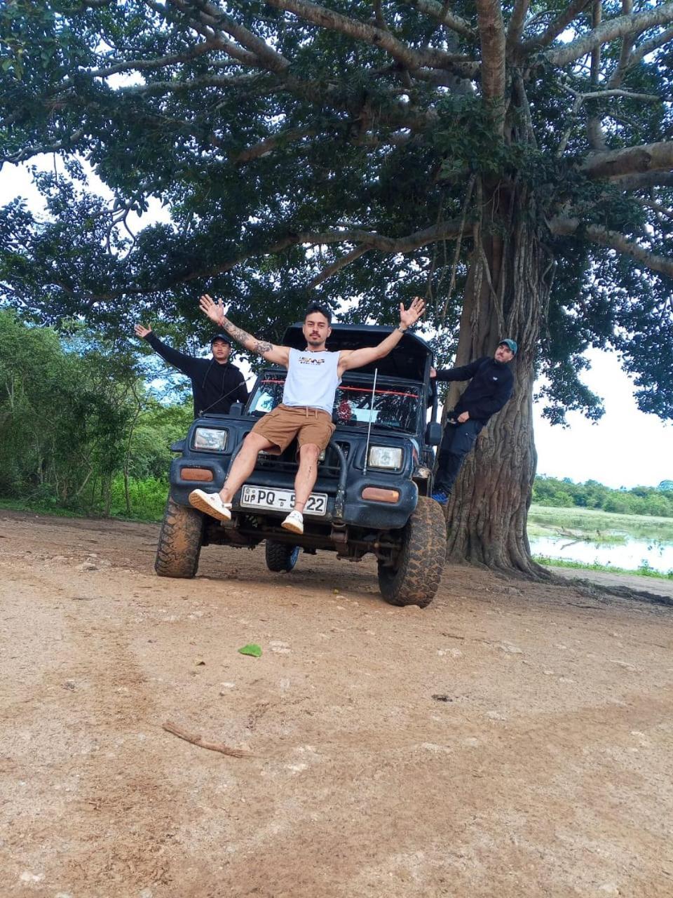 Elephant Paradise Safari Bungalow อุดาวาลาเว ภายนอก รูปภาพ